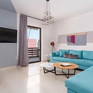 nima1-4-bedroom-apt-centraly-located-in-rethimno.rethymnohotels.net/