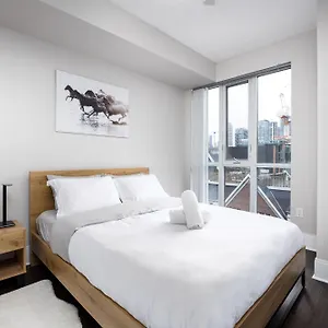 dwtn-condo-near-cn-tower-w-free-parking.hotelstorontoontario.org/