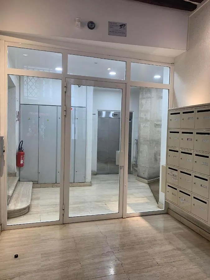 Homestay Best Central Chambres Privees - Seine & Louvre In The Connected Heart Of Paris France