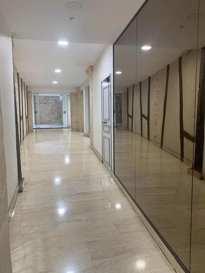 Homestay Best Central Chambres Privees - Seine & Louvre In The Connected Heart Of Paris